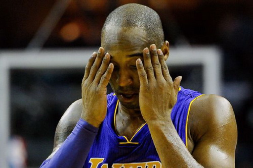 مصدومیت دوباره کوبی برایانت و دوری 6 هفته ای از بسکتبال