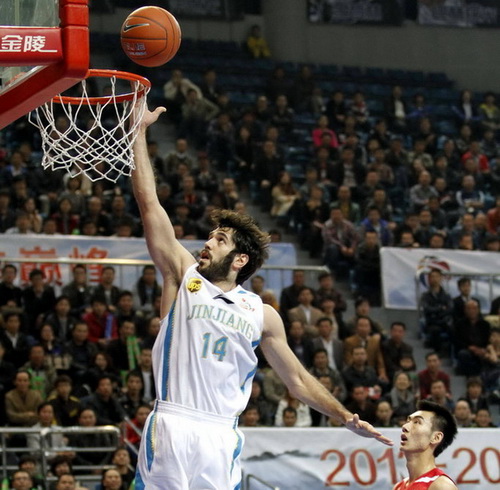 پیروزی تیم های بازیکنان ایرانی لیگ بسکتبال چین در 11 دسامبر 2013