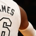 آمار فروش جهانی لباس های بازیکنان NBA در فصل 2012-13-لباس لبران جیمز