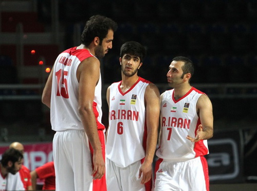 پیروزی تیم بسکتبال ایران برابر پرتغال در کاپ بسکتبال ترونی لهستان
