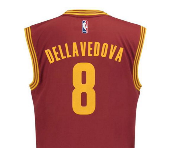 فروش پیراهن های متیو دلاویدوا در فینال NBA، از کل فصل عادی بیشتر بوده است
